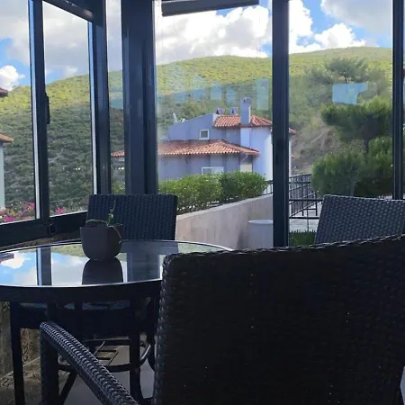 Dentist Bulent Kenir Apartman Kusadası