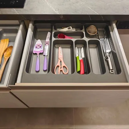 Dentist Bulent Kenir Kuşadası