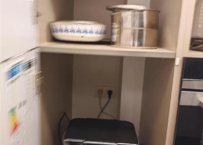 Dentist Bulent Kenir